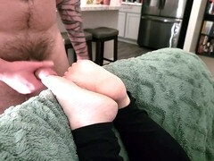 Jizz on my feet and lick them clean