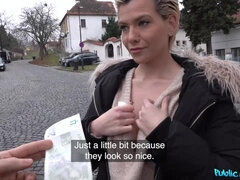 Blondína, Kuřba, Hlboký orál, Milf  mčbp, Peniaze, Na verejnosti, Pička, Kozičky