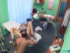 Ερασιτέχνης, Χύσιμο, Σε στάση σκύλου στα τέσσερα, Μαλακία με το δάχτυλο για γυναίκες, Γλείψιμο, Νοσοκόμα, Μουνί, Στολή