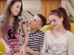 Cumizás, Kutya póz, Két nő, Vöröshajú, Vékony, Tini, Hármas, Begyek