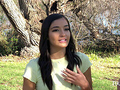 デカチン, 車, オーガズム, アウトドア, 小柄, 公共, 現実, 剃毛