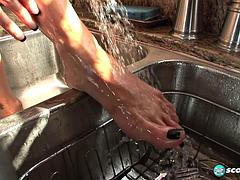 Fresh Toes - Ava Addams