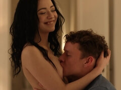 Teen cutie wants to feel his cock after a romantic date