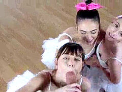 Sucer une bite, Brunette brune, Groupe, Chatte, Adolescente