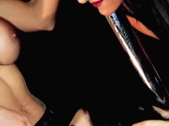 Iso klitoris, Isot tissit, Kokoelma, Pillu, Huutava, Sukkahousu, Strap on dildo, Tissit