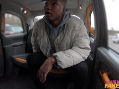 Chica, Verga grande, Morena, Estilo perrito, Corridas faciales, Interracial, Lamidas, Afeitado