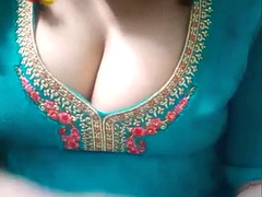 Big tits desi aunty in dress showing cleavage