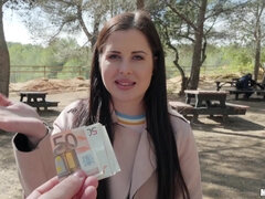 Chica, Morena, Polla, Dinero, Público, Coño, Montar, Afeitado