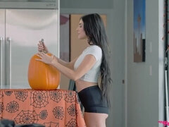 Brunetka, Creampie, Stříkání spermatu, Roztomilá, Párty, Pička, Švédská rojka, Kozičky