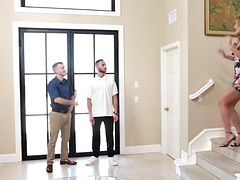 Isot tissit, Jalat, Fetissi, Suudella, Ulkona, Julkinen, Ajeltu, Tissit