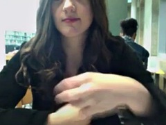 Amateur, Brunette brune, Exhib, Masturbation, Public, Solo, Adolescente, Jouets