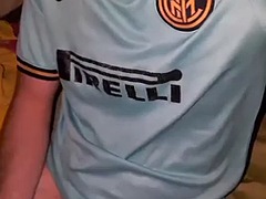 Sexy Inter Milan fan masturbates