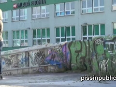 Blonde, Femelle, Jeans, Orgasme, De plein air, Pisser, Gicler, Adolescente