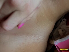 Amatéři, Blondýna, Kuřba, Stříkání spermatu, Na obličej, Tlusté, Nafouklé bradavky, Kozičky