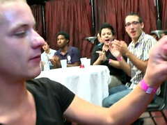 Syväkurkku, Homo, Ryhmä, Juhlat, Julkinen, Todellisuus, Tatuointi, Tirkistelijä