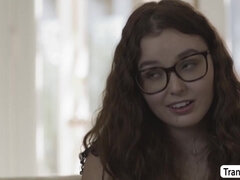 Grosse titten, Blasen, Kehlenfick, Transe, Lecken, Muschi, Transfrau, Jungendliche (18+)