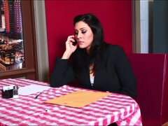 Peitos grandes, Boquete, Morena, Loba, Facial, Beijar, Mãe gostosa, Tetas