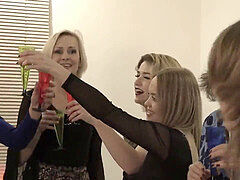 Bizzarro, Club, Matura, Mamma che vorrei scoparmi