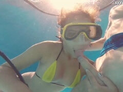 Strand, Európai, Magyar, Meztelen, Medence, Tini, Hármas, Víz alatt