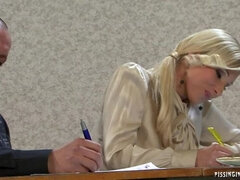 Handjob, Hardcore, Leder, Nackt, Hintern versohlen, Lehrer, Flotter dreier, Titten