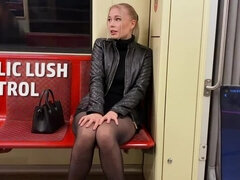 Bionda, Sfavillanti, Orgasmo, All'aperto, Pubblico, Ragazza, Giochi, Treno