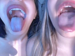 Uskomaton, Fetissi, Kotitekoinen, Lesbo, Itsetyydytys, Näkökulma pov, Pillu, Märkä