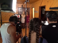 Achter de coulissen, Blond, Bruinharig, Lesbisch, Moeder