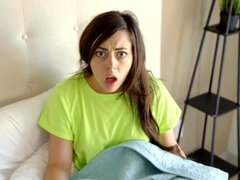 Soverom, Kukk suging, Brunette, Slikking, Naturlige bryster, Petite, Fitte, Trekant