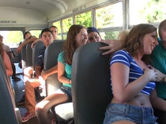 Bus passengers view how young-looking lovers have sex right there