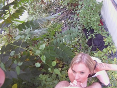 Bionda, All'aperto, Tette