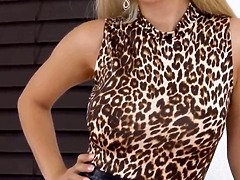 Aziatisch, Voeten fetish, Voetbeurt, Hd, Hakken, Moeder die ik wil neuken, Rok, Alleen