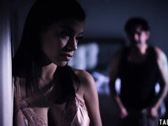 Grosser schwanz, Grosse titten, Vollbusig, Kehlenfick, Schwanz, Familie, Fingern, Taboo