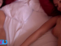 Anal, Brunette brune, Tir de sperme, Le plan cul à quatre, Groupe, Hard, Fait maison, Seins naturels