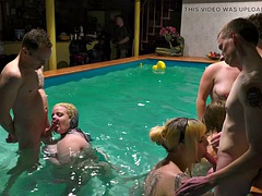 Amatéri, Kuřba, Holandskej, Európskej, Orgie, Párty, Bazén, Pornstars
