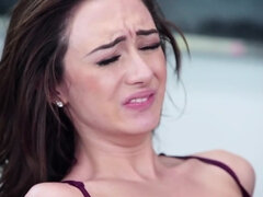 Cumizás, Kőkemény, Filigrán alkatú, Nuni, Lövellt, Egyetemista, Tanár nő