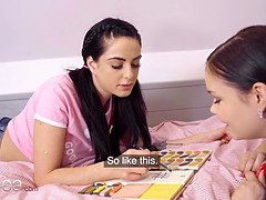 Pulska, Tsekki, Suudella, Lesbo, Selkäsauna, Luonnolliset tissit, Pillu, Teini