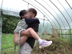 Asiatique, Sucer une bite, Brunette brune, Couple, Face assise, Japonaise, De plein air, Chevaucher