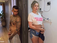 Américain, Gros seins, Fille latino, Mature, Orgasme, Rugueux, Gicler, Adolescente