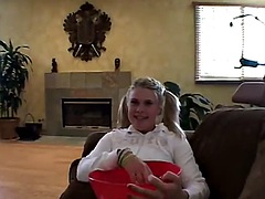 Babe, Blondine, Hårdt, Lesbisk, Trusser, Softcore, Solo, Bryster