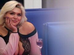 Amaterji, Velike joške, Blondinka, Prstni, Samozadovoljevanje, Milf, Kratki lasje, Odstranjevanje