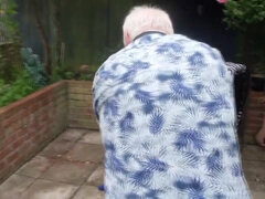 Amaterji, Velike joške, Busty, Dedek, Babica, Zrela, Naravne joške, Zunaj