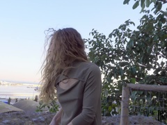 Χύσιμο, Πούτσος, Σε στάση σκύλου στα τέσσερα, Φυσικά βυζιά, Πίρσινγκ, Πρώτου προσώπου, Δημόσιο, Χτύπημα