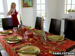 Negligent teen gets stuffed on Thanksgiving dinner