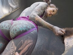 Anal, Bondage domination sadisme masochisme, Britannique, Domination, Femme dominatrice, Branlette thaïlandaise, Tatouage, Nénés