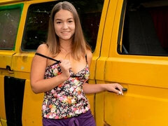 아마추어, 큰 엉덩이, 큰 가슴, 핑거링, 수음, 야외의, 혼자, 스트리핑