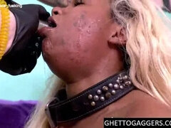 Črnke, Blondinka, Fafanje, Globoko grlo, Gangbang, Dekle drka tiča, Medrasni seks, Trojček