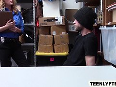 Cougar mall cop can't resist to pound thief