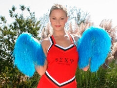 Culo grosso, Grande cazzo, Bionda, Pompino, Cheerleader, Da dietro, Magra, Ragazza