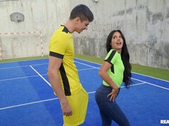 Stor rumpe, Stor kukk, Kukk suging, Brunette, Bakfra, Naturlige bryster, Tenåring, Pupper