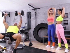 Chica, Mamada, Polla, Gorda, Gimnasio, Coño, Chorro, Trio